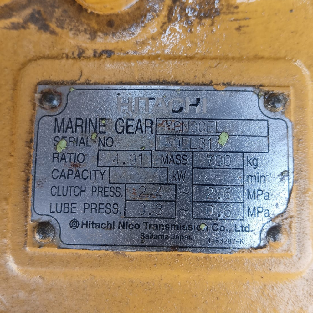 Caterpillar C18 Engine (5) Caterpillar C18 Engine with Gearbox