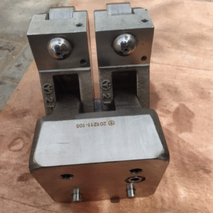 HYUNDAI HIMSEN ROLLER ASSEMBLY