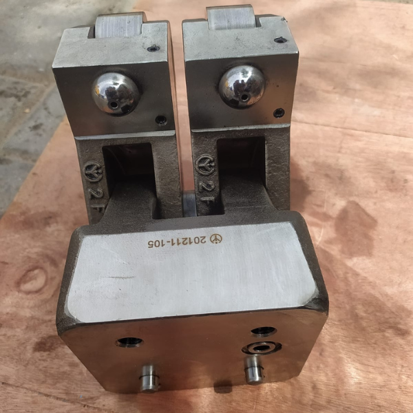 HYUNDAI HIMSEN ROLLER ASSEMBLY HYUNDAI HIMSEN ROLLER ASSEMBLY